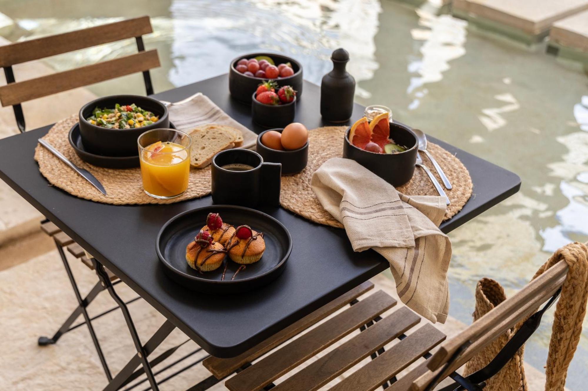 Amalen Suites Adults Only 罗希姆诺 外观 照片